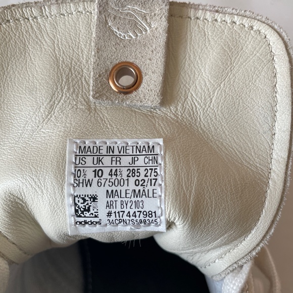 ADIDAS END Bodega White Suede Lowtop Sneakers  Men Size-10.5 - Picture 6 of 8